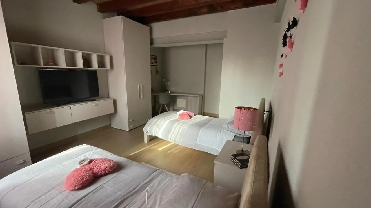 Sanae&Fayssal House Lägenhet Parma Rum i privatbostad